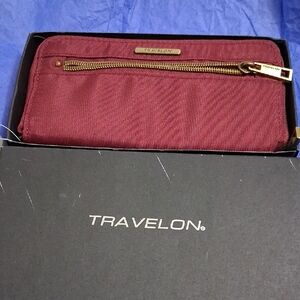 Travelon Maroon Zippered Wallet. NWT